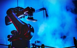 Nieuwe Adidas-robotfabriek in VS
