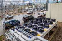 Het transformatorstation van BritNed op deMaasvlakte bespaart dankzij 40 nieuwe koelventilatoren met EC-motoren 450.000 kWh per jaar (beeld: Ziehl-Abegg / Arie Mastenbroek)'