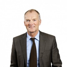 André Gaalman, directeur van Leering Hengelo, blijft vier jaar langer de voorzitter van FPT-VIMAG. '