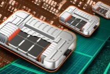 Een MIT-studie toont aan dat batterijen van elektrische voertuigen een nuttige en winstgevende tweede levensduur kunnen hebben als back-upopslag voor fotovoltaïsche installaties op netstroom, waar ze meer dan een decennium kunnen presteren in deze minder veeleisende rol. Beeld: MIT News '