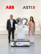 Sami Atiya, president van ABB's Robotics & Discrete Automation-tak en Veronica Pascual Boé, ceo van ASTI'