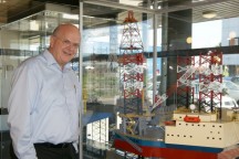 Theo Badenberg – Manager Equipment van GustoMSC Schiedam: “Wereldwijde levering van klim-, schuif- en fixatiesystemen voor o.a. olie en gasboorinstallaties”'