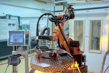 Een robot ontwikkeld door SMErobot die in vijf minuten kan worden geprogrammeerd.'