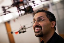 Nick Roy ontwikkelt drones die zelfstandig kunnen navigeren in drukke omgevingen'