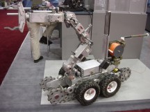 Een vergelijkbare Andros-robot op de AUVSI-beurs in 2005.'